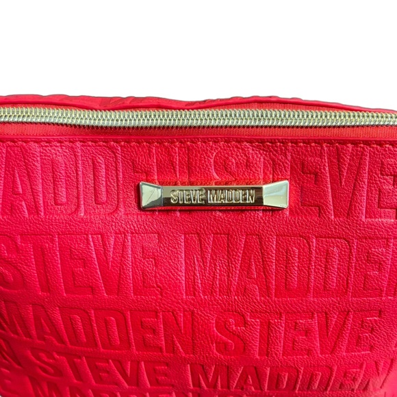 Red Steve Madden Clutch Purse - Wrist Strap - Picture 6 of 16